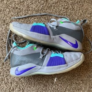 Paul George 2’s Pure Platinum